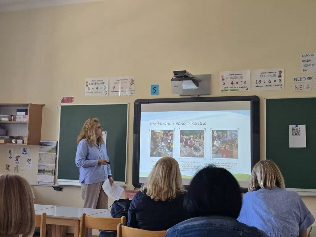 Predstavljanje našeg eko-objekta na međunarodnoj konferenciji u Sloveniji